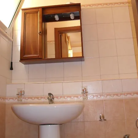 Hotel Piro 3*